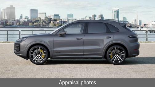 2025 Porsche Cayenne GTS