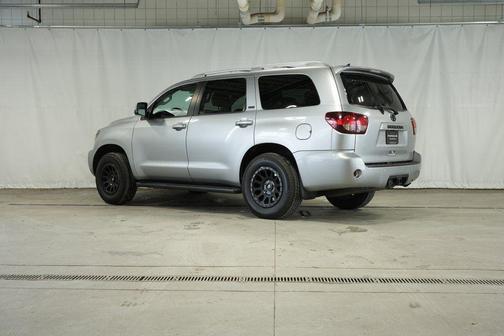 2018 Toyota Sequoia SR5