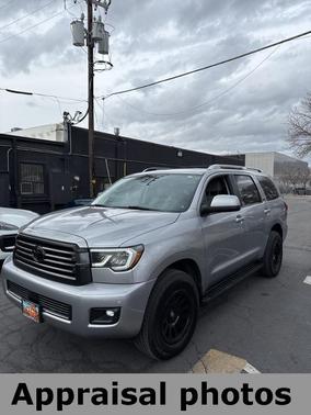 2018 Toyota Sequoia SR5