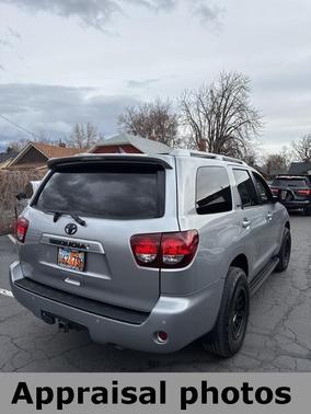 2018 Toyota Sequoia SR5