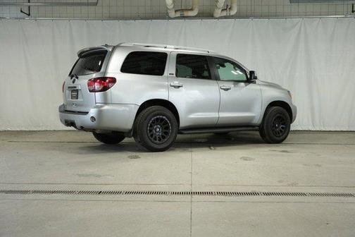 2018 Toyota Sequoia SR5