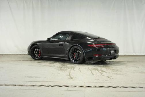 2018 Porsche 911 Targa 4 GTS