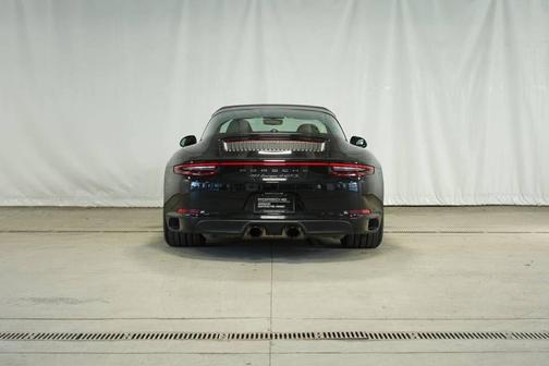 2018 Porsche 911 Targa 4 GTS