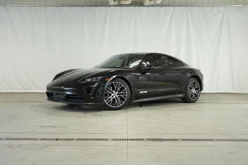 2022 Porsche Taycan Base