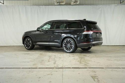 2025 Lincoln Aviator Reserve AWD