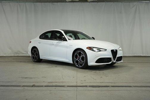 2022 Alfa Romeo Giulia Veloce