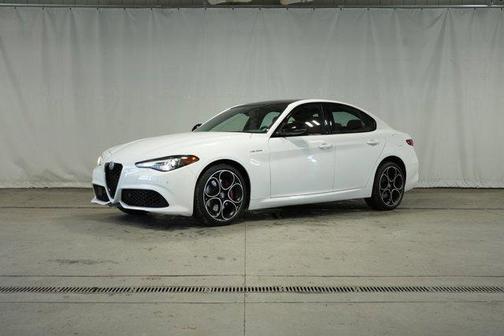 2022 Alfa Romeo Giulia Veloce