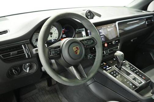 2025 Porsche Macan GTS