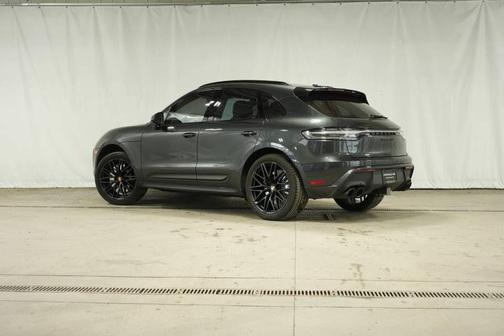 2025 Porsche Macan GTS