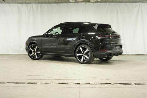 2026 Porsche Cayenne Base