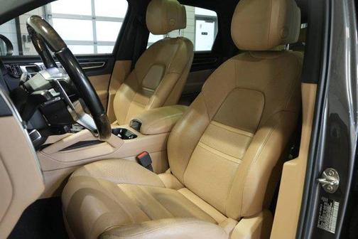 2019 Porsche Cayenne S