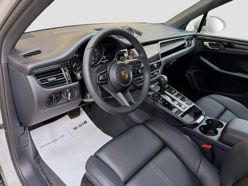 Chalk 2026 Porsche Macan Base