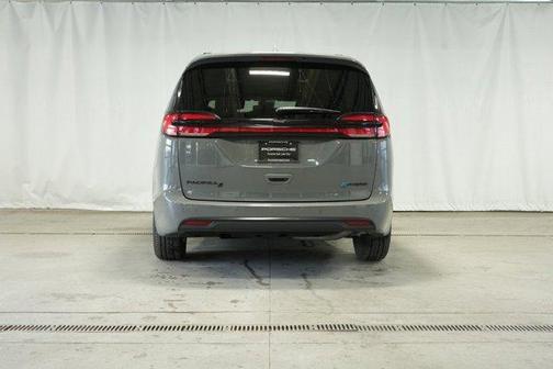 2021 Chrysler Pacifica Hybrid Limited