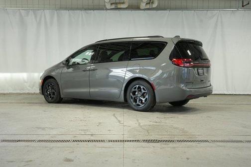 2021 Chrysler Pacifica Hybrid Limited