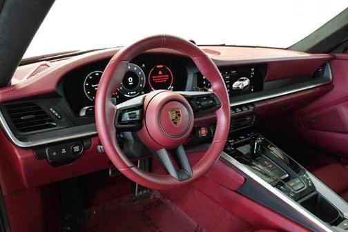 2025 Porsche 911 Carrera