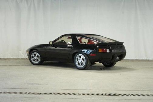 1982 Porsche 928 