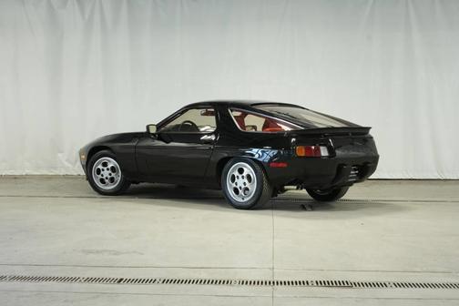 1982 Porsche 928