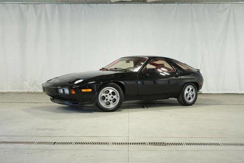 1982 Porsche 928 