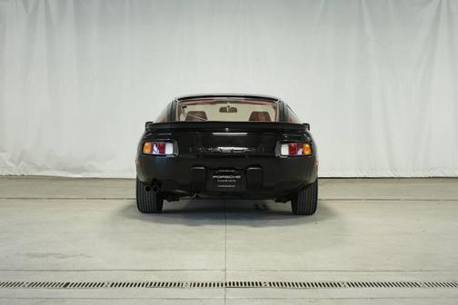 1982 Porsche 928