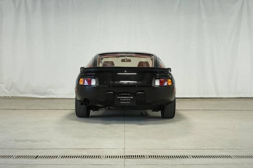 1982 Porsche 928 