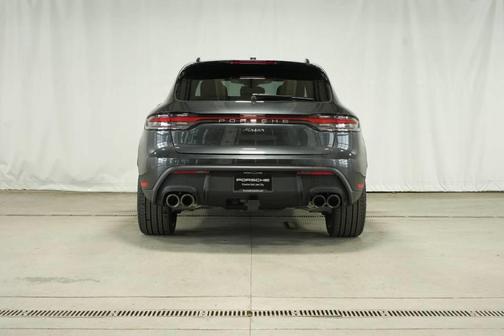 2026 Porsche Macan Base