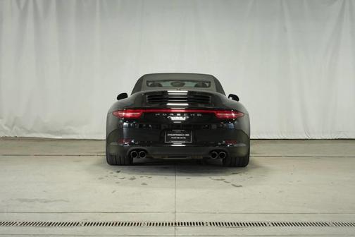 2013 Porsche 911 Carrera 4S