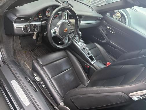 2013 Porsche 911 Carrera 4S