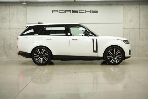 Ostuni Pearl White 2023 Land Rover Range Rover P440e SE