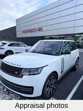 Ostuni Pearl White 2023 Land Rover Range Rover P440e SE