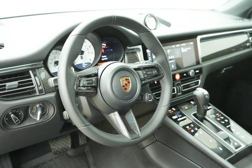 Dolomite Silver Metallic 2026 Porsche Macan T