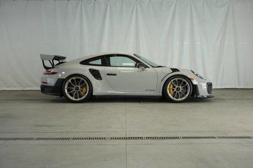 2018 Porsche 911 GT2 RS