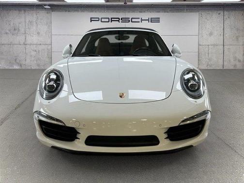 Carrera White Metallic 2015 Porsche 911 Targa 4S
