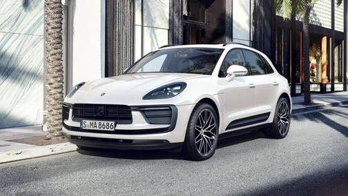 2026 Porsche Macan Base