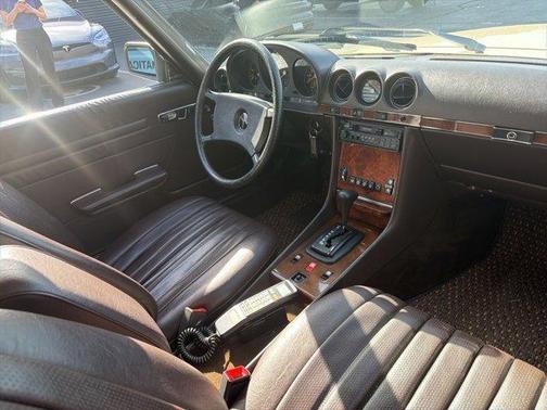 1984 Mercedes-Benz SL-Class 380SL