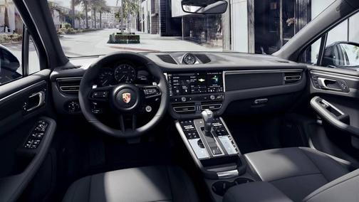 2026 Porsche Macan Base