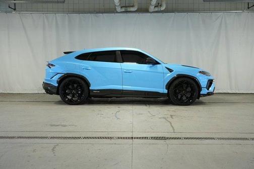 2024 Lamborghini Urus Performante