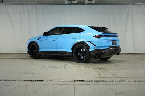 2024 Lamborghini Urus Performante