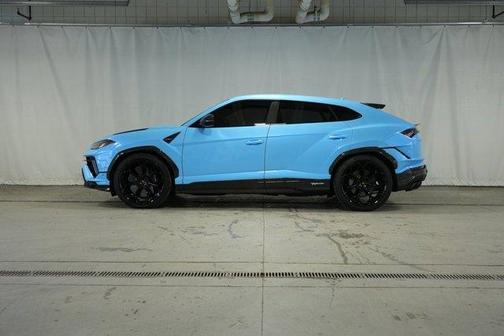 2024 Lamborghini Urus Performante