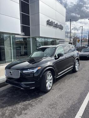 2019 Volvo XC90 T6 Inscription