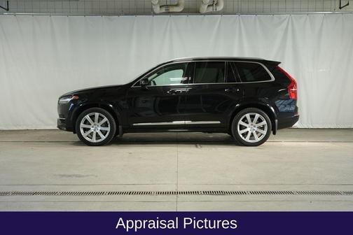 2019 Volvo XC90 T6 Inscription