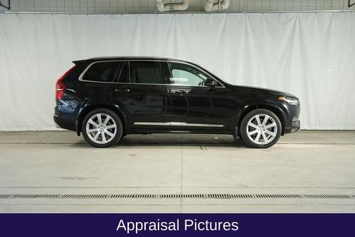 2019 Volvo XC90 T6 Inscription