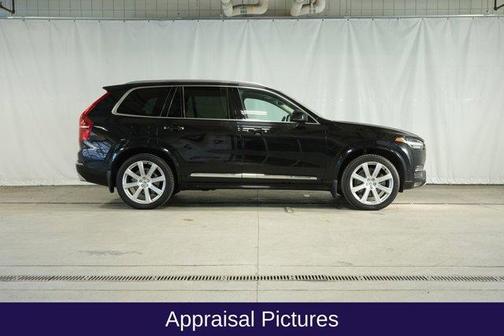 2019 Volvo XC90 T6 Inscription