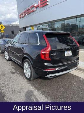 2019 Volvo XC90 T6 Inscription