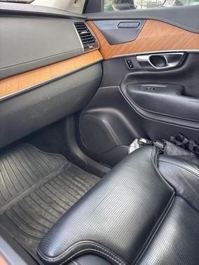 2019 Volvo XC90 T6 Inscription