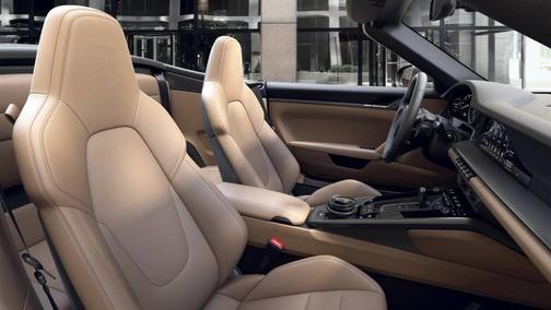 2022 Porsche 911 Carrera 4