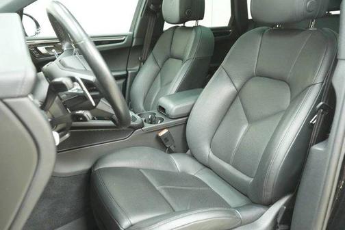 Black 2023 Porsche Macan S