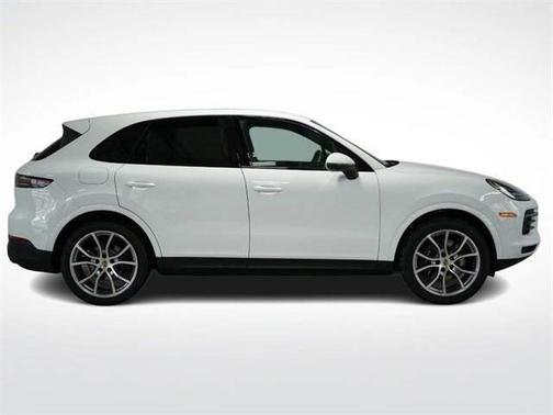 2023 Porsche Cayenne 
