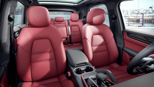 2023 Porsche Cayenne 