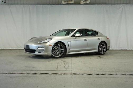 2012 Porsche Panamera 4