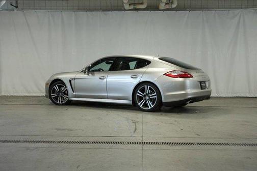 2012 Porsche Panamera 4